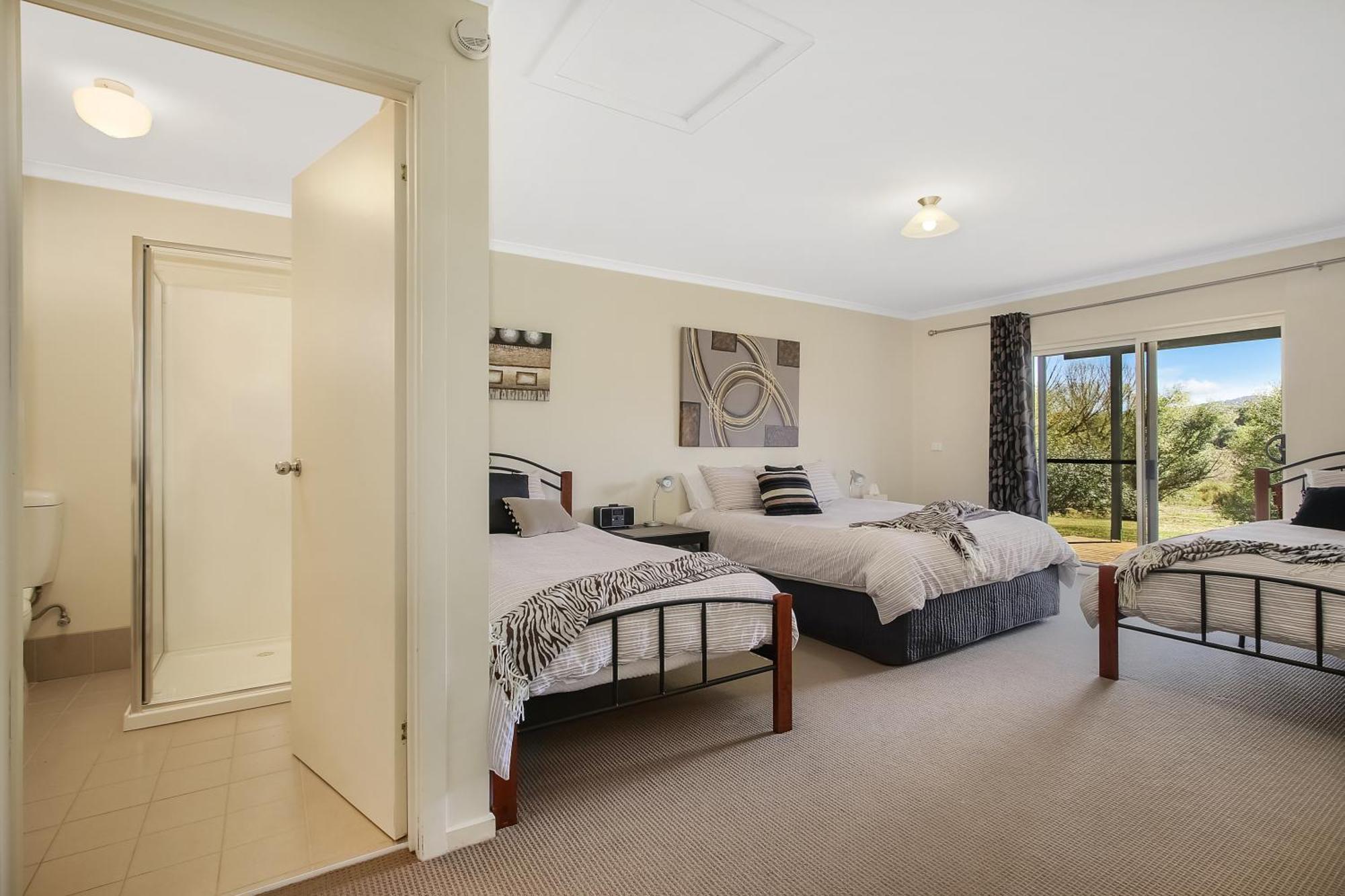 Colonial Inn Guest Rooms Yackandandah Exteriör bild